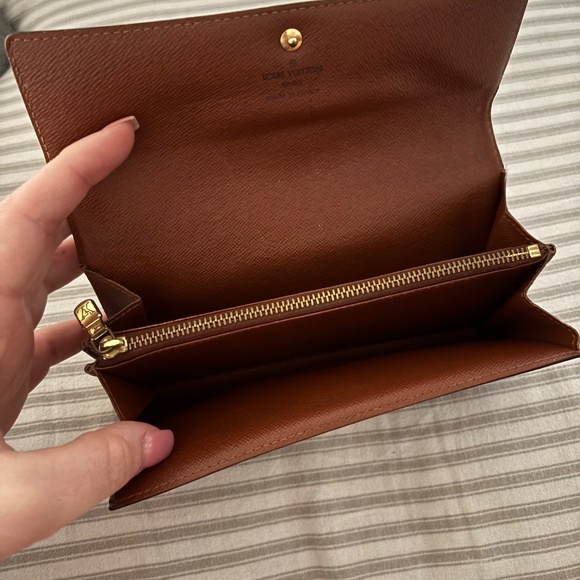 Louis Vuitton wallet - Picture 3 of 4